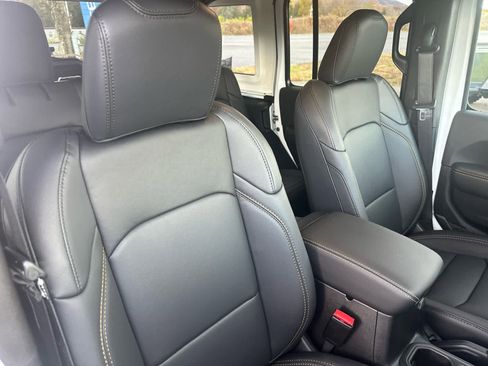 New 2026 Jeep Wrangler Unlimited Sahara image 18