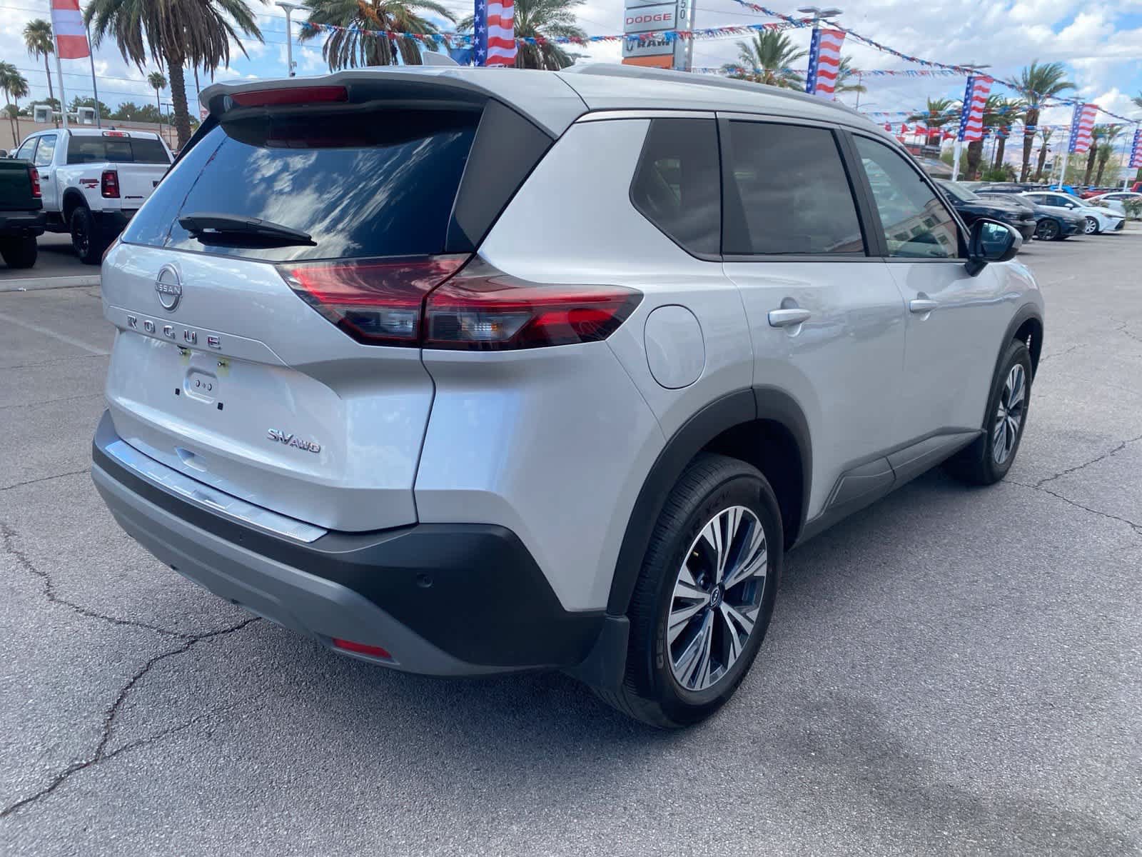 Used 2023 Nissan Rogue SV w/ SV Premium B Package AWD/4WD image 6