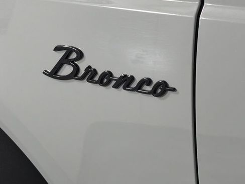 Certified 2024 Ford Bronco Badlands AWD/4WD image 27