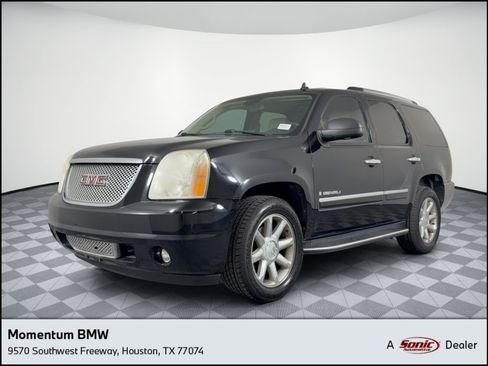 Used 2009 GMC Yukon Denali AWD/4WD image 1