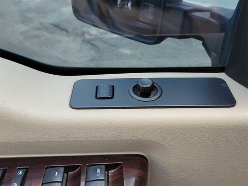 Used 2008 Ford F250 Lariat image 33