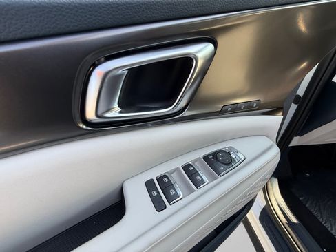 New 2027 Kia Carnival SX FWD image 10