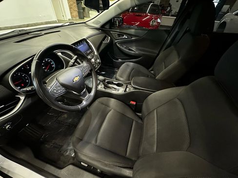 Used 2021 Chevrolet Malibu RS FWD image 10