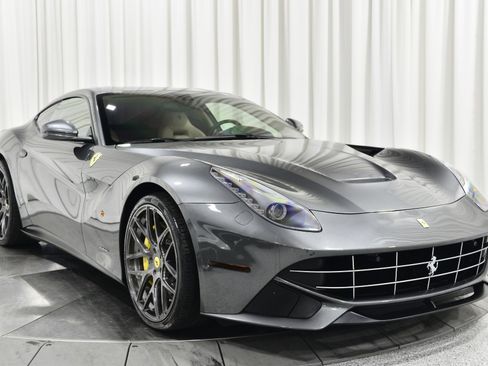 Used 2015 Ferrari F12 Berlinetta image 3