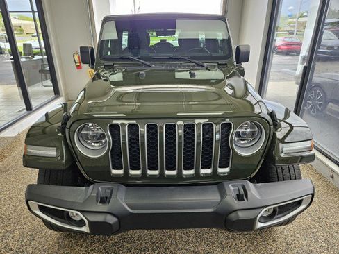 Used 2021 Jeep Wrangler Unlimited Sahara w/ Cold Weather Group AWD/4WD image 6