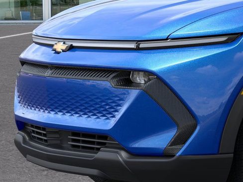 New 2026 Chevrolet Equinox EV LT image 13