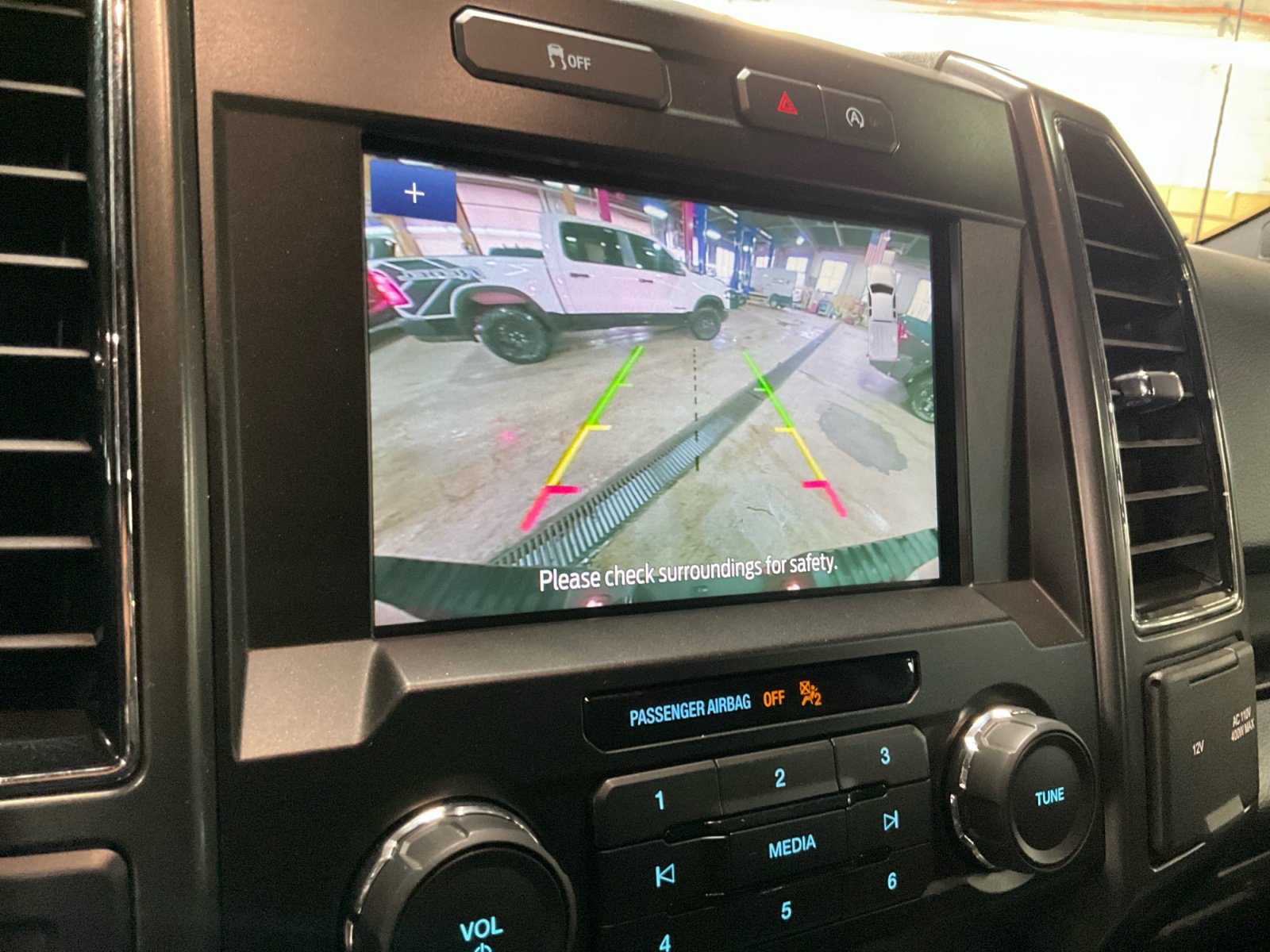 Used 2019 Ford F150 XLT w/ Equipment Group 302A Luxury AWD/4WD image 30