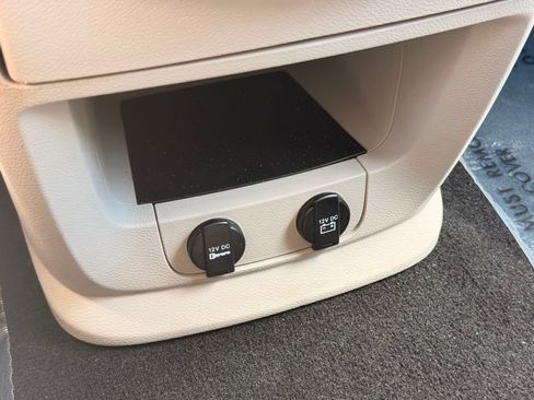 Used 2017 Dodge Grand Caravan SE w/ Power Window Group FWD image 32