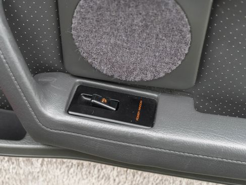 Used 1988 MAZDA RX-7 Convertible RWD image 27