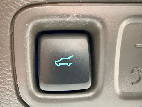 Used 2020 Ford Expedition Max Limited w/ Equipment Group 302A image 31