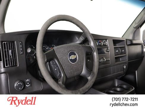 Used 2010 Chevrolet Express 3500 image 22