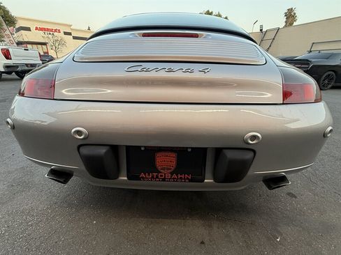 Used 2000 Porsche 911 Carrera RWD image 19