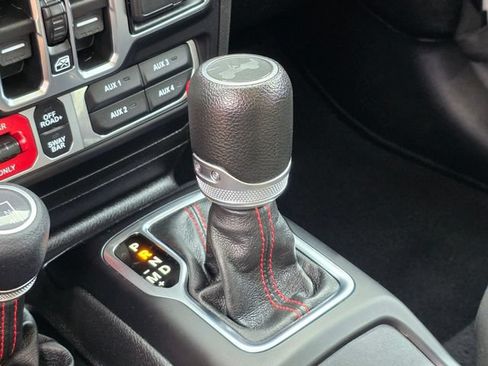 Used 2023 Jeep Wrangler Unlimited Rubicon AWD/4WD image 36