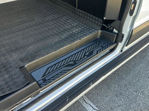 Certified 2025 Ford Transit 250 Low Roof w/ Exterior Upgrade Package RWD image 27