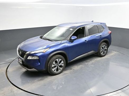 Used 2023 Nissan Rogue SV image 38