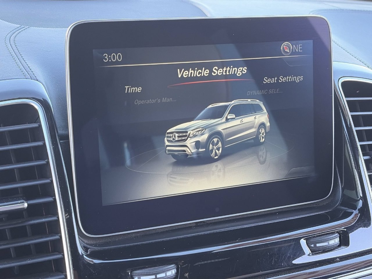 Used 2018 Mercedes-Benz GLS 550 4MATIC image 24