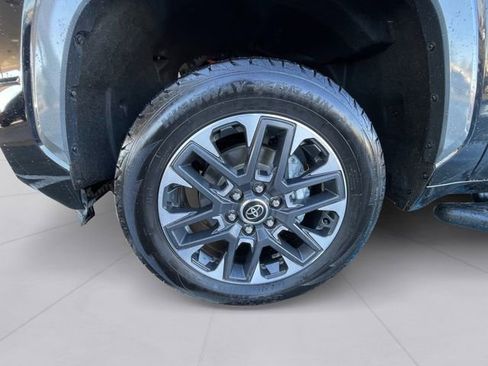 Used 2024 Toyota Tundra Limited image 9