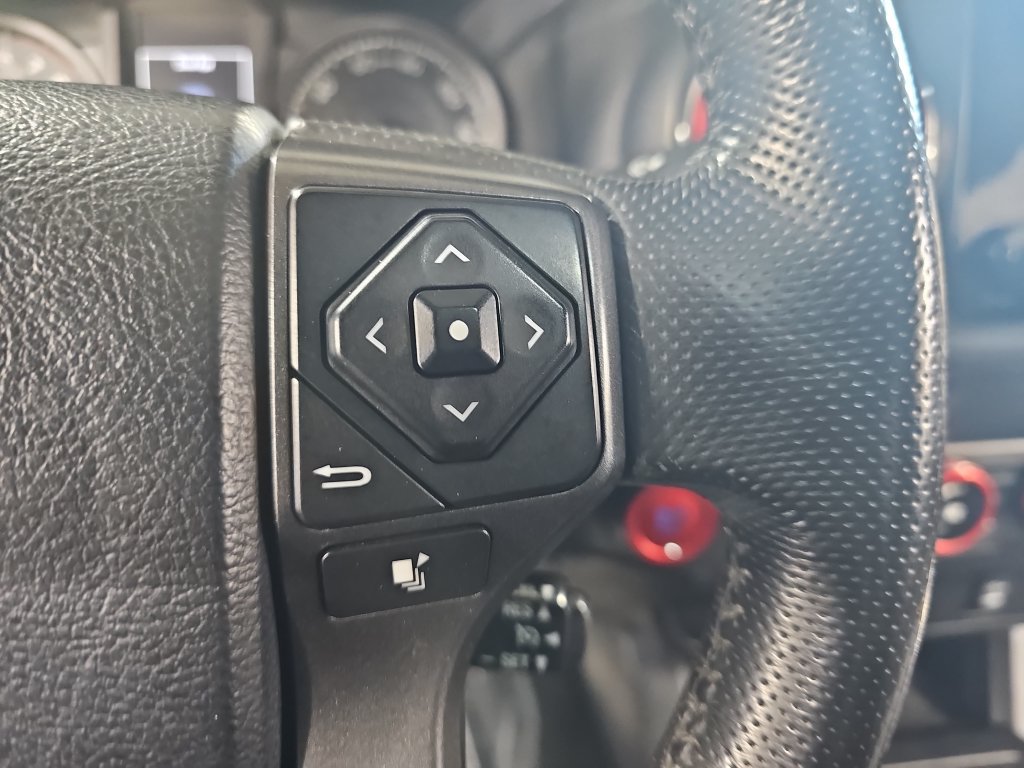 Used 2017 Toyota Tacoma TRD Off-Road w/ Tow Package AWD/4WD image 22