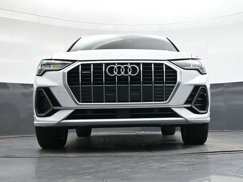 Used 2022 Audi Q3 2.0T Premium Plus w/ Premium Plus Package image 37