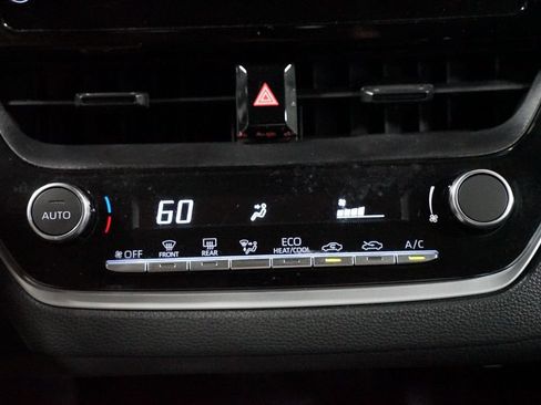 Certified 2024 Toyota Corolla LE FWD image 20