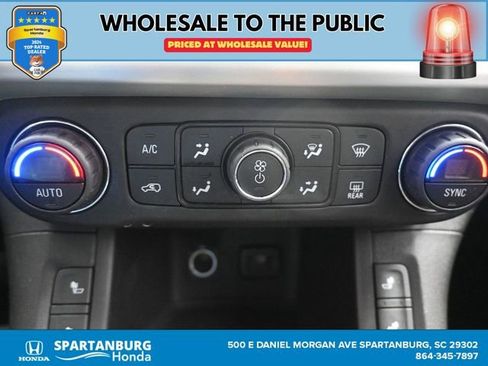 Used 2017 GMC Acadia SLE image 17