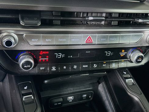Used 2025 Kia Telluride S image 24