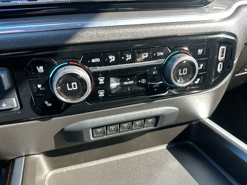 Used 2024 Chevrolet Silverado 3500 High Country w/ High Country Premium Package image 19