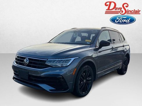 Used 2022 Volkswagen Tiguan SE R-Line image 1