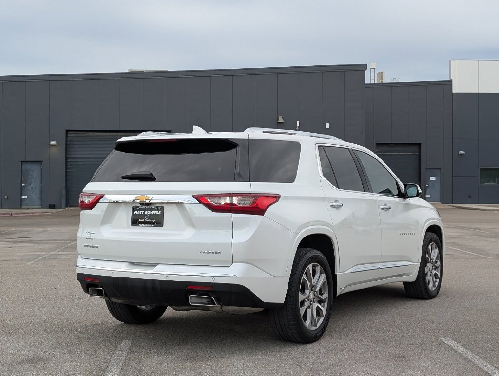 Used 2019 Chevrolet Traverse Premier w/ Driver Confidence II Package FWD image 7