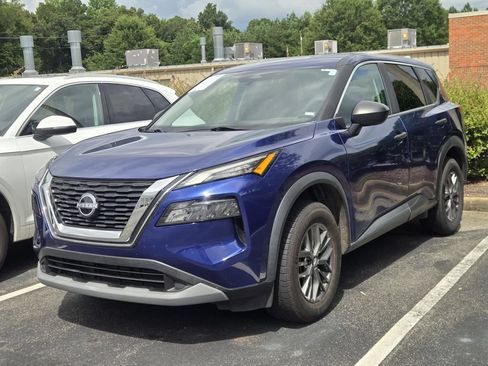 Used 2023 Nissan Rogue S AWD/4WD image 3
