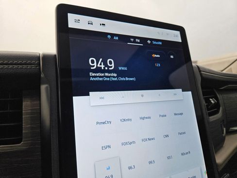 Used 2024 Ford Expedition Max Limited image 16