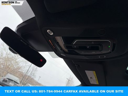 Used 2024 Audi Q8 e-tron Premium Plus image 31