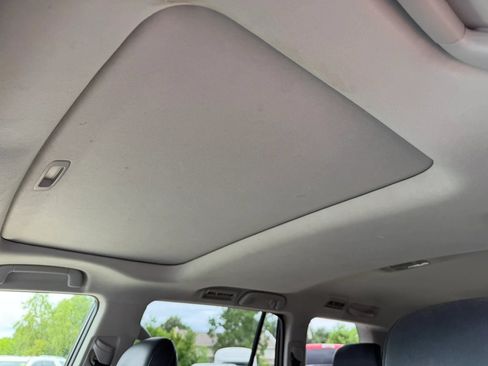 Used 2016 Lexus GX 460 w/ Premium Package AWD/4WD image 17