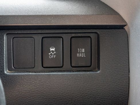Used 2014 Toyota Tundra SR5 w/ SR5 Upgrade Package AWD/4WD image 20