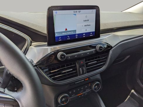 Used 2021 Ford Escape Titanium FWD image 26