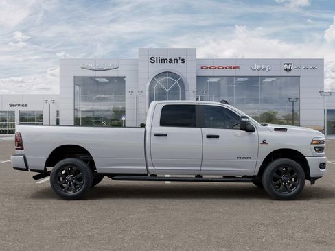 New 2026 RAM 3500 Big Horn AWD/4WD image 22