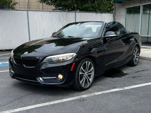 Used 2017 BMW 230i Convertible w/ Driving Assistance Package RWD image 4