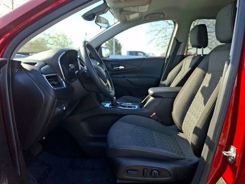 Used 2023 Chevrolet Equinox LT image 13