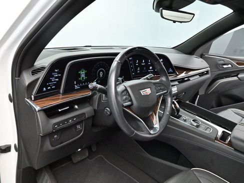 Used 2023 Cadillac Escalade Premium Luxury AWD/4WD image 14