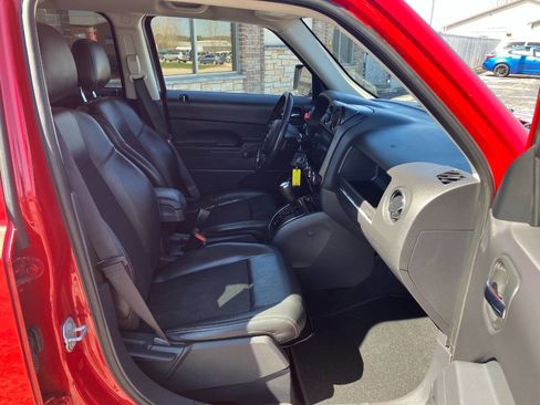 Used 2017 Jeep Patriot Sport FWD image 14