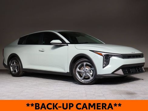Used 2026 Kia K4 FWD image 2