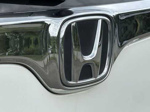 Used 2018 Honda CR-V Touring image 28