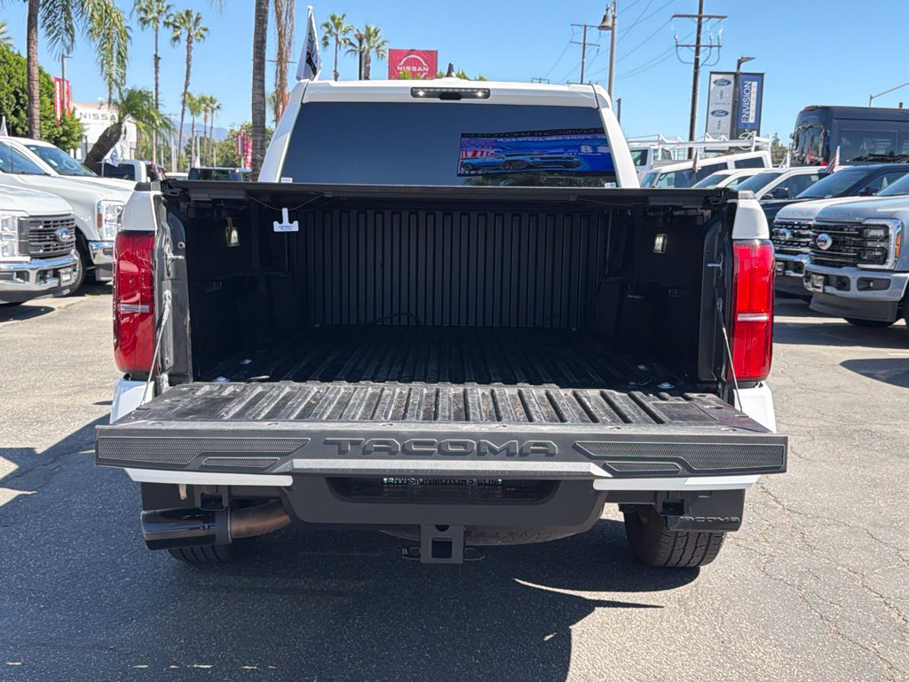 Used 2025 Toyota Tacoma 4x4 Double Cab image 18