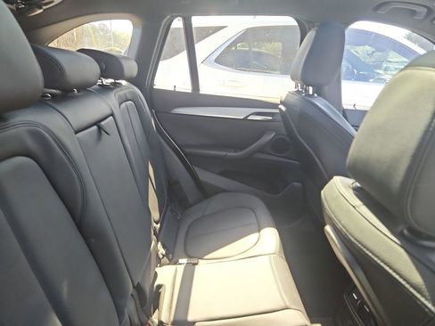 Used 2017 BMW X1 sDrive28i image 11