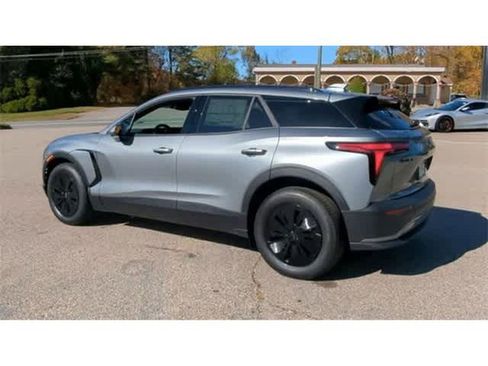 New 2026 Chevrolet Blazer EV LT AWD/4WD image 6