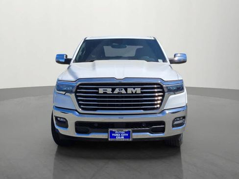 Used 2025 RAM 1500 Laramie AWD/4WD image 2