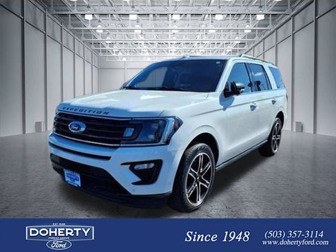 Used 2021 Ford Expedition Limited AWD/4WD image 1