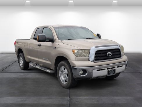 Used 2008 Toyota Tundra SR5 AWD/4WD image 2