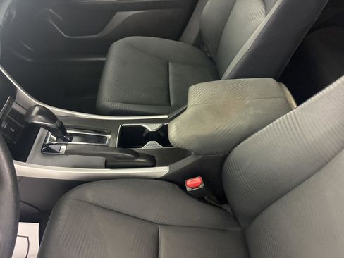 Used 2015 Honda Accord LX image 12
