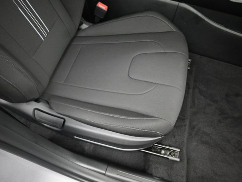 Certified 2025 Hyundai Elantra Sport FWD image 12